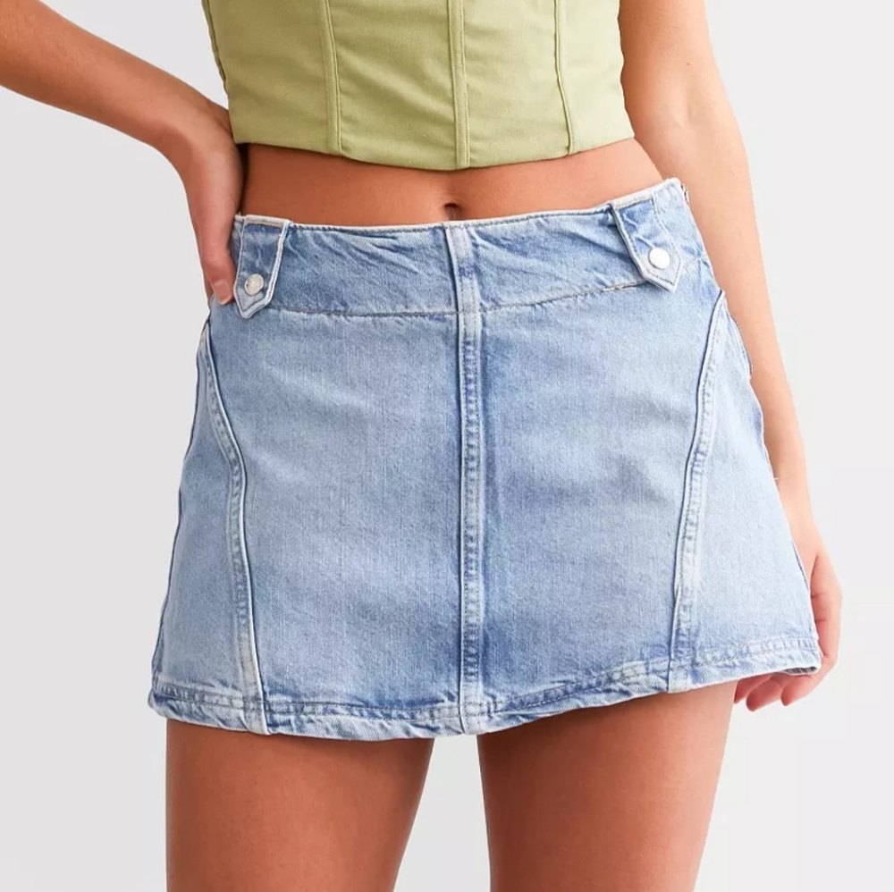 Free People We The Free Runaway Denim Mini Skirt 29 NWOT